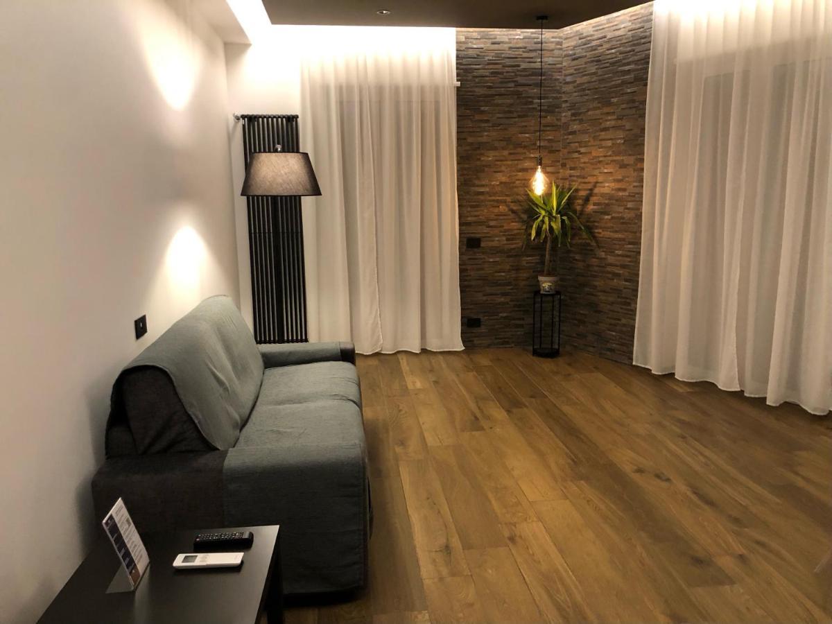Borgiarooms Luxury Apartment ميلاتسو المظهر الخارجي الصورة